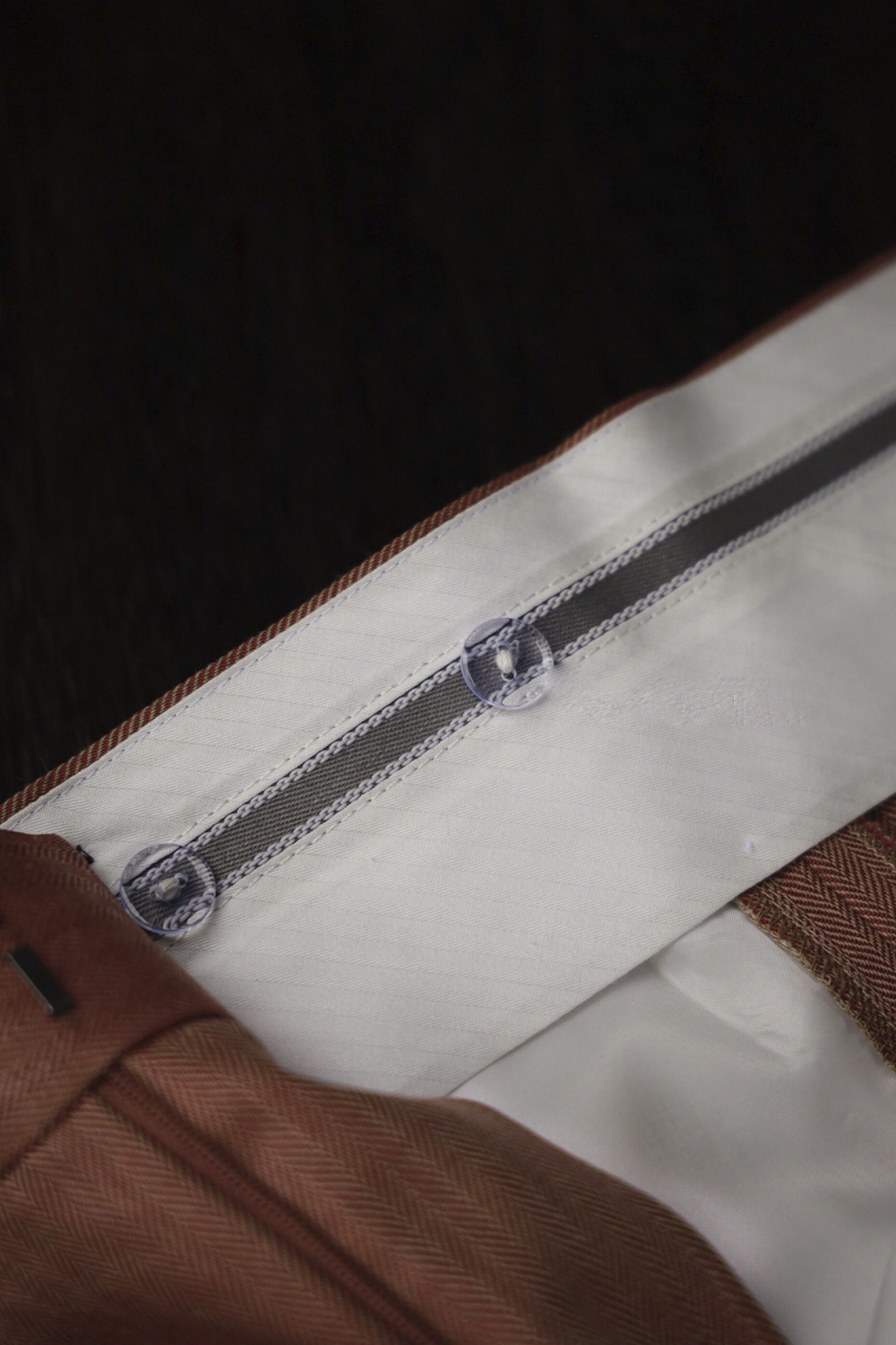 UGLENTLE  - Costume single breasted, half canvas, lapela notched, em lã com linho, - Coral espinha de peixe