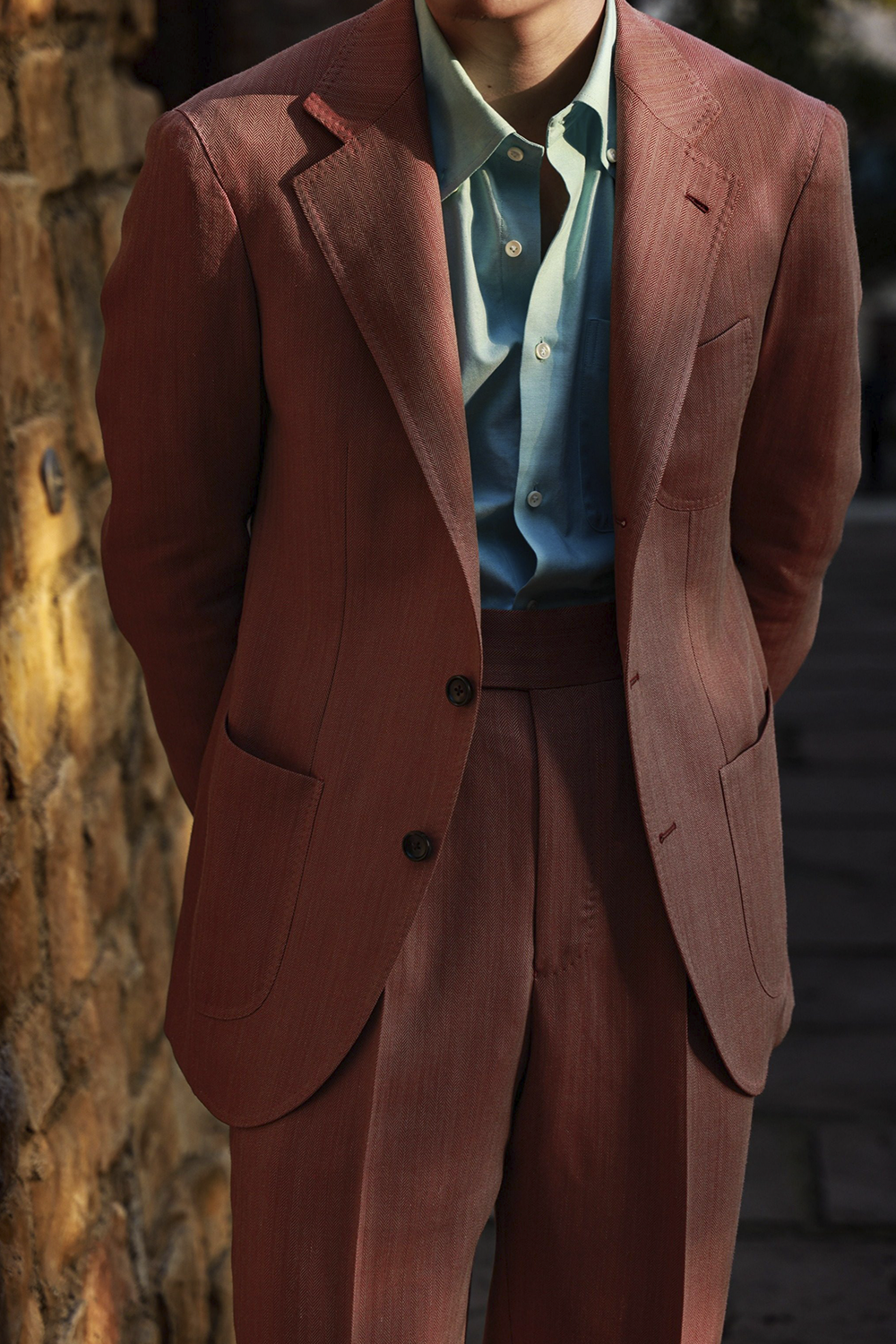 UGLENTLE  - Costume single breasted, half canvas, lapela notched, em lã com linho, - Coral espinha de peixe