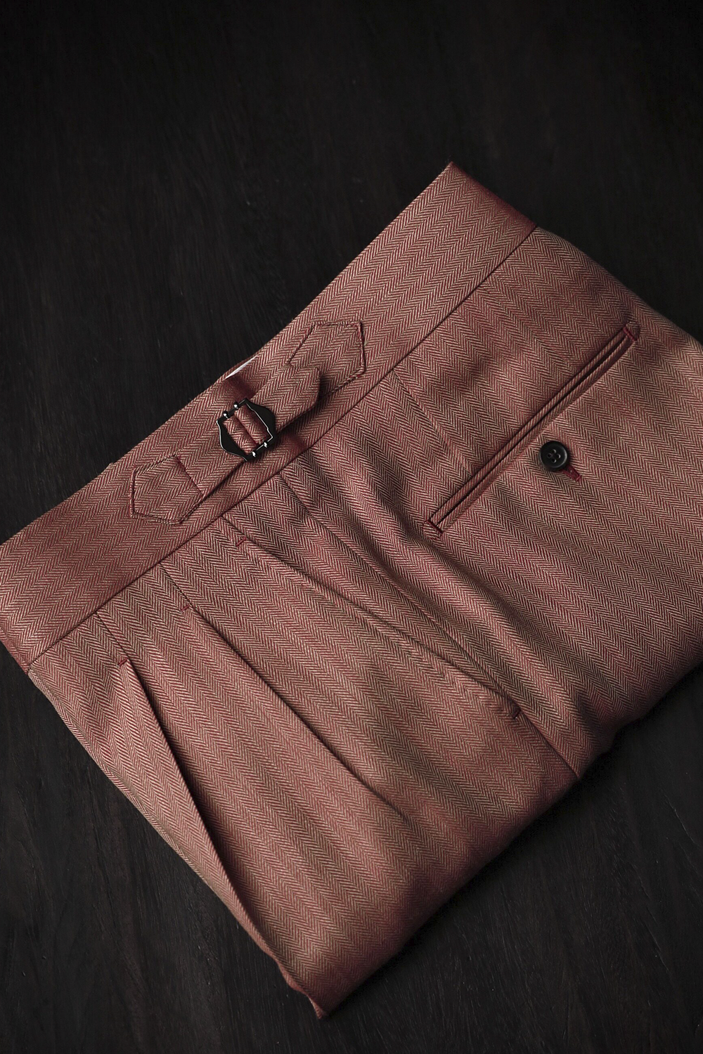 UGLENTLE  - Costume single breasted, half canvas, lapela notched, em lã com linho, - Coral espinha de peixe