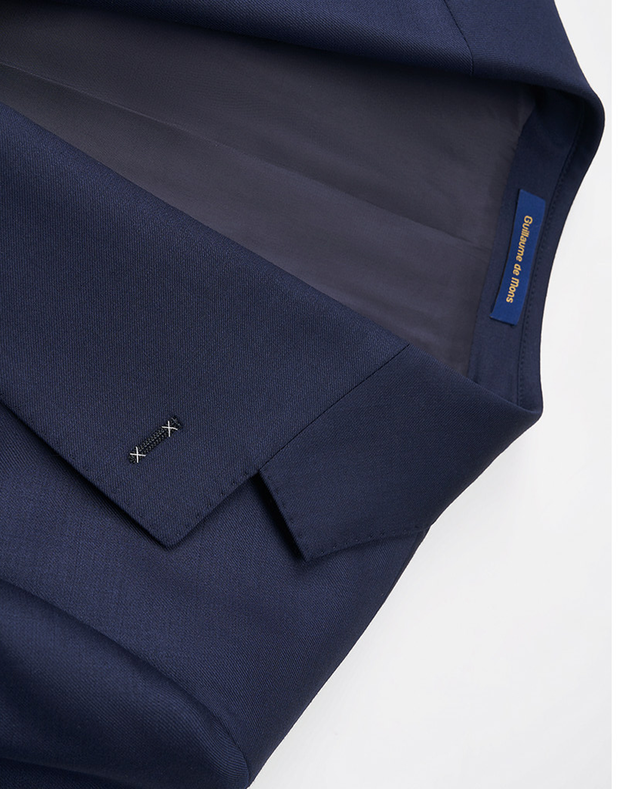 Costume single breasted, lapela notched, em lã merino super 110 18.25 µ - Azul Marinho GDM