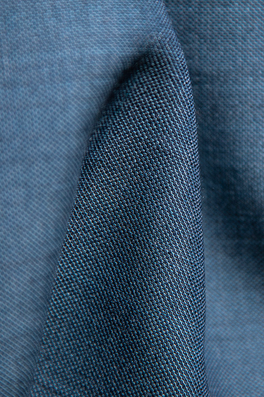Calça em modelagem italiana, em lã tropical com cintura alta e ajustadores laterais - Azul Índigo