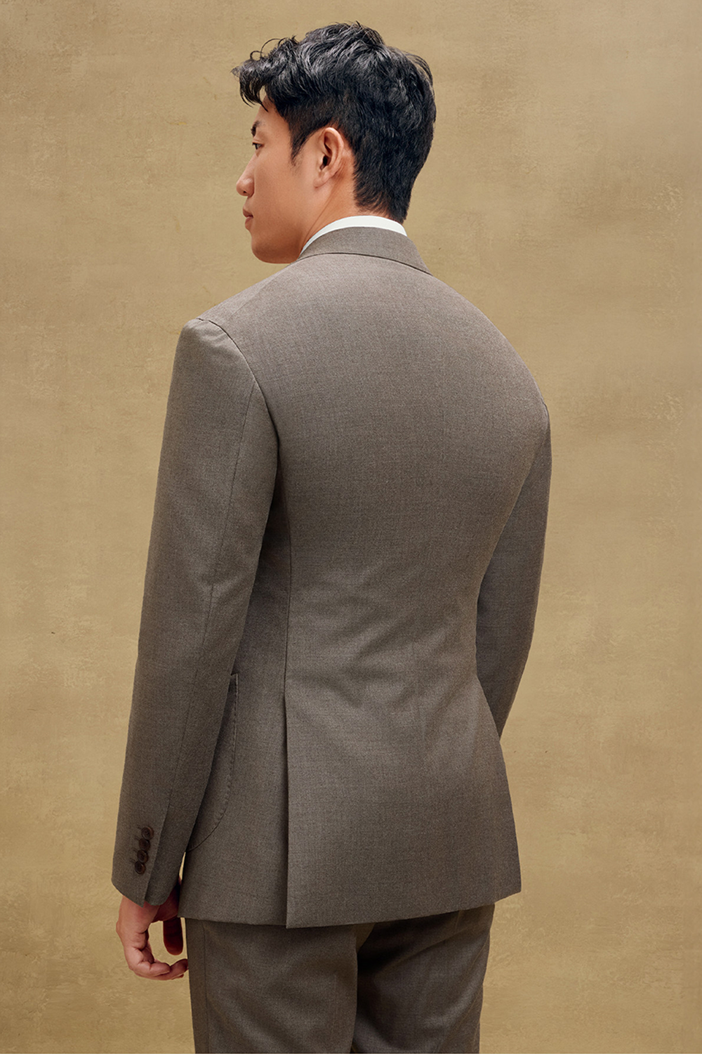 Lanifício Dino Filarte- Costume single breasted, half canvas, em lã flanelada super 110 18.25 µ , lapela notched - Castanho SKA