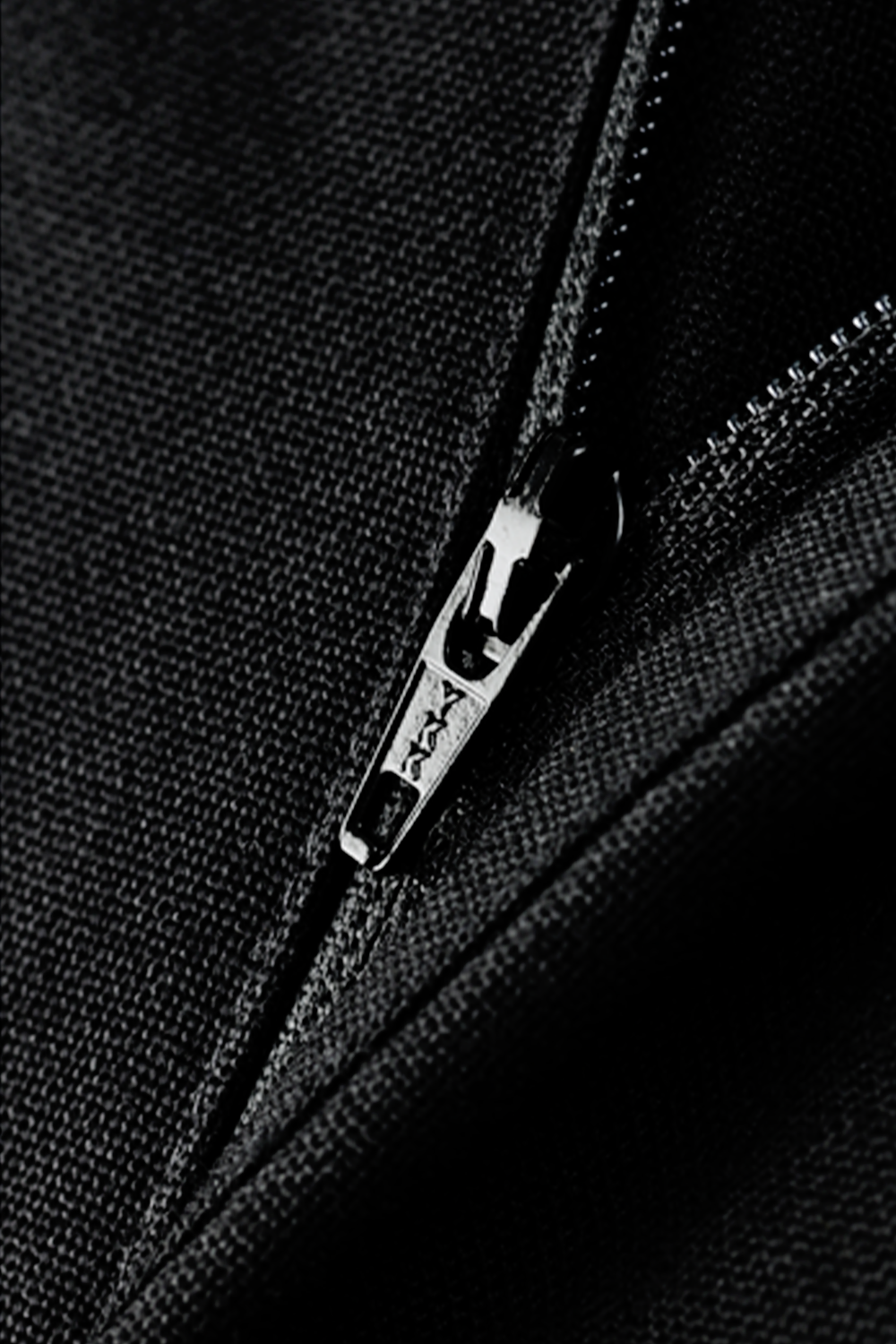 Costume double breasted 6x2, half canvas, lapela peak, em lã merino super 100 18.75 µ, 320g - Preto FMY