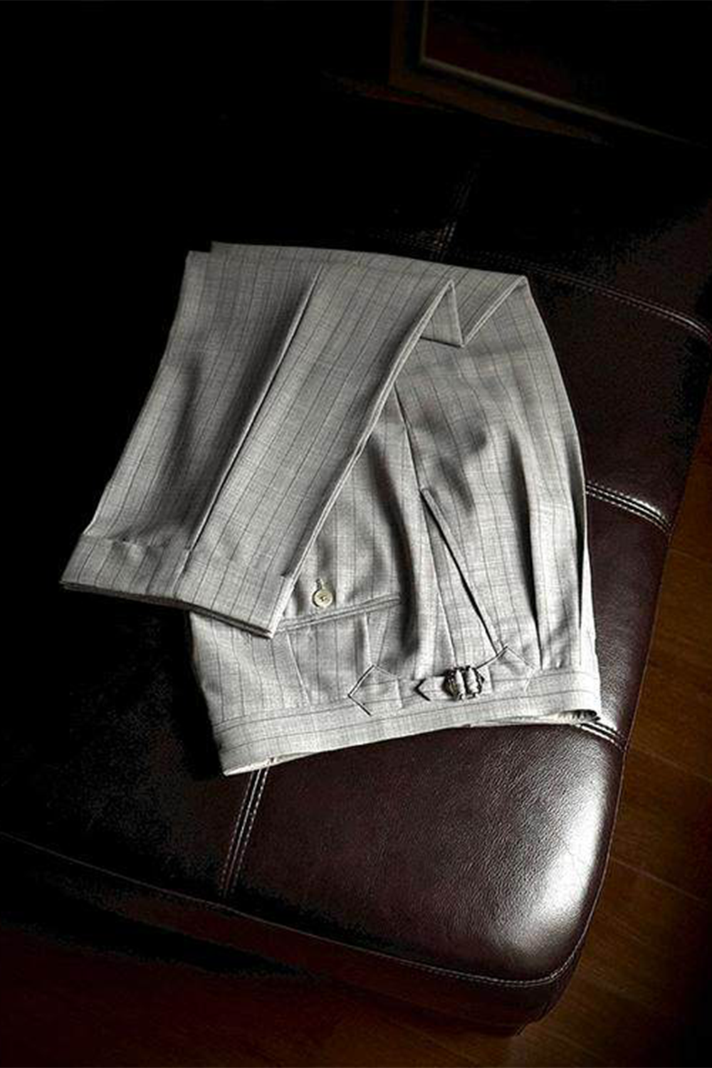 Ateliê UOMO ELEGANTE - Calça em lã merino, super 130's 17.25 micron, com ajustadores laterais - Cinza padronagem