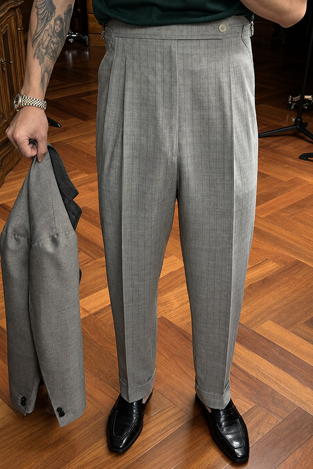 Ateliê UOMO ELEGANTE - Calça em lã merino, super 130's 17.25 micron, com ajustadores laterais - Cinza padronagem