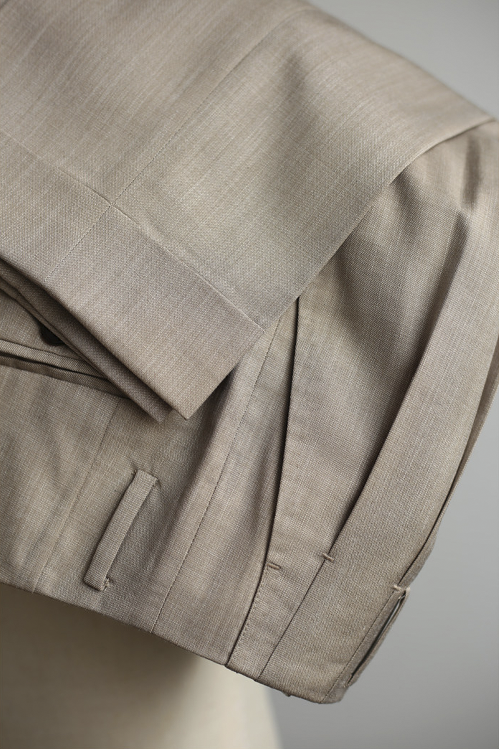 Ateliê Lynch - Calça cós de Hollywood, em linho, algodão e poliviscose -  Khaki
