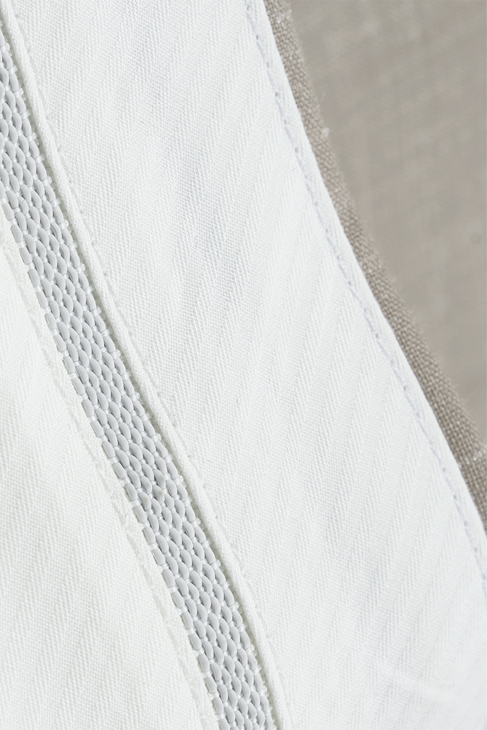 Costume double breasted 4x1, lapela peak, em lã com linho - Bege taupe