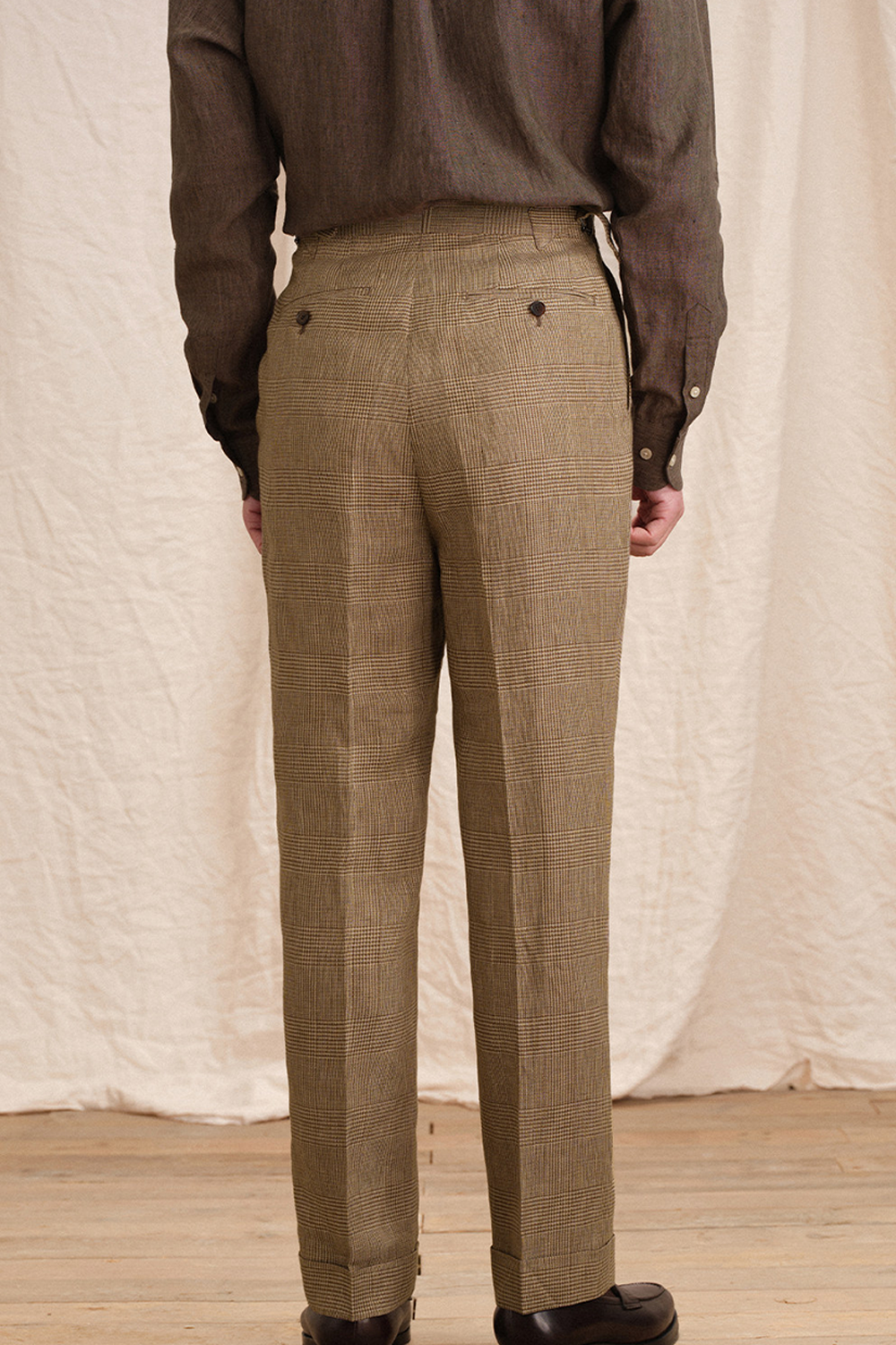 Calça de cintura alta, com pregas duplas, 100% french linho, Khaki Príncipe de Galês - ACT