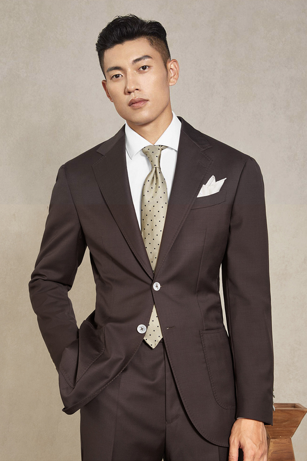 Lanifício MT GERALD - Costume single breasted, half canvas, em lã merino super 110 18.25 µ , lapela notched - Marrom SKA