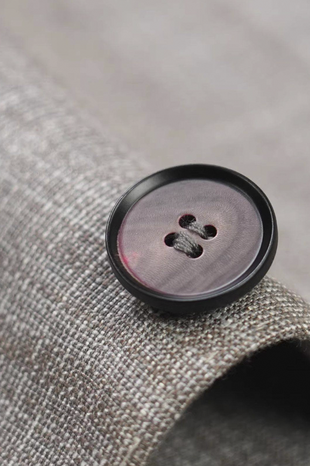 Costume desestruturado single breasted, em lã, linho, seda e fibra de bambu, com lapela notched - Cinza Bambu - BPN