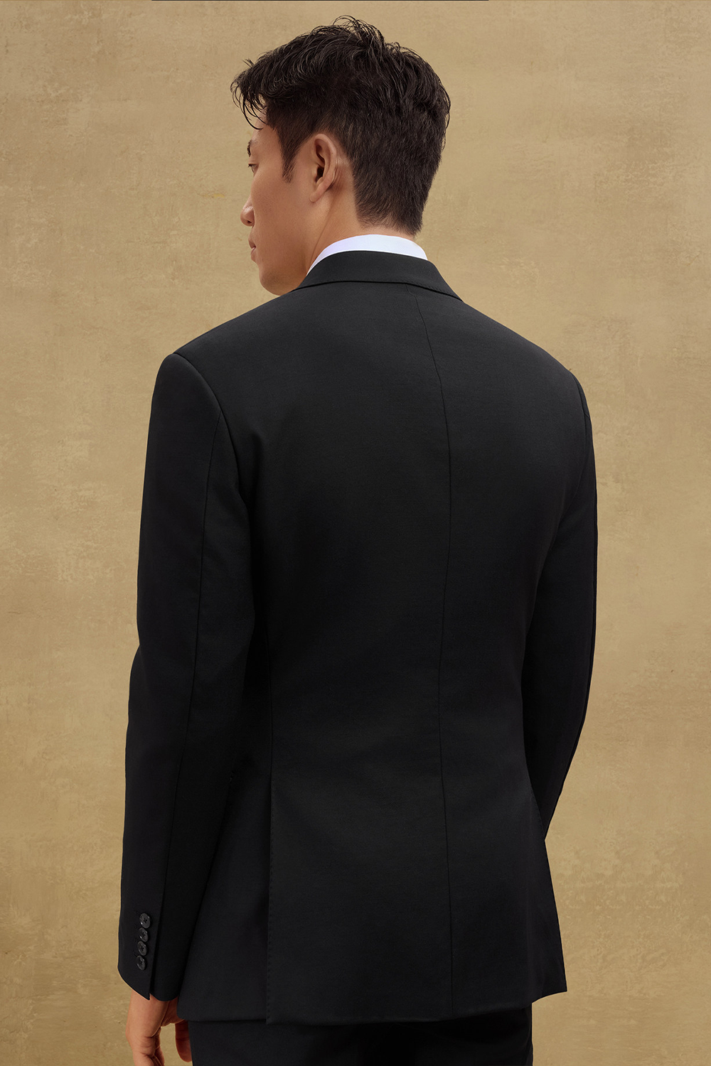 Lanifício MT GERALD - Costume double breasted 6x2, half canvas, em lã merino super 110 18.25 µ , lapela peak - Preto SKA