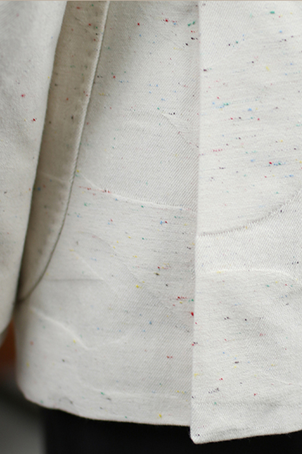 Blazer em algodão speckled, double breasted 6x1, com lapela peak - Nep Branco Damasco HNR