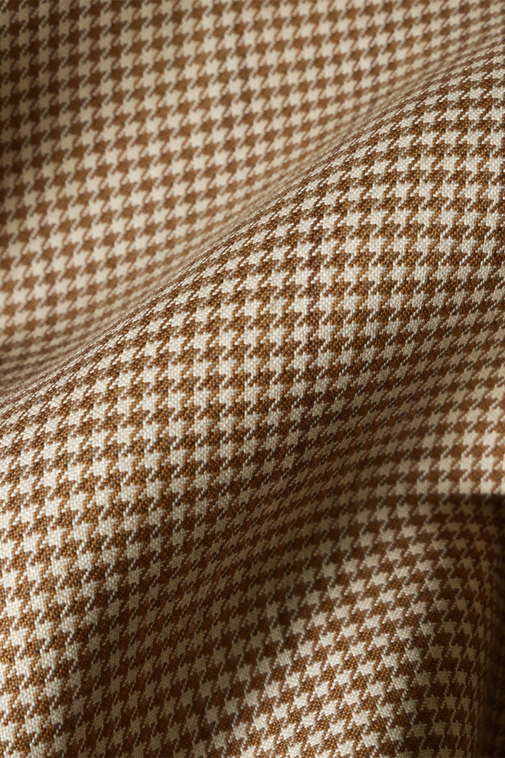 UGENTLE - Calça em lã merino, super 120's 17.75 micron, com pregas duplas, barra italiana e ajustadores laterais - Terra Cota Pied-De-Poule