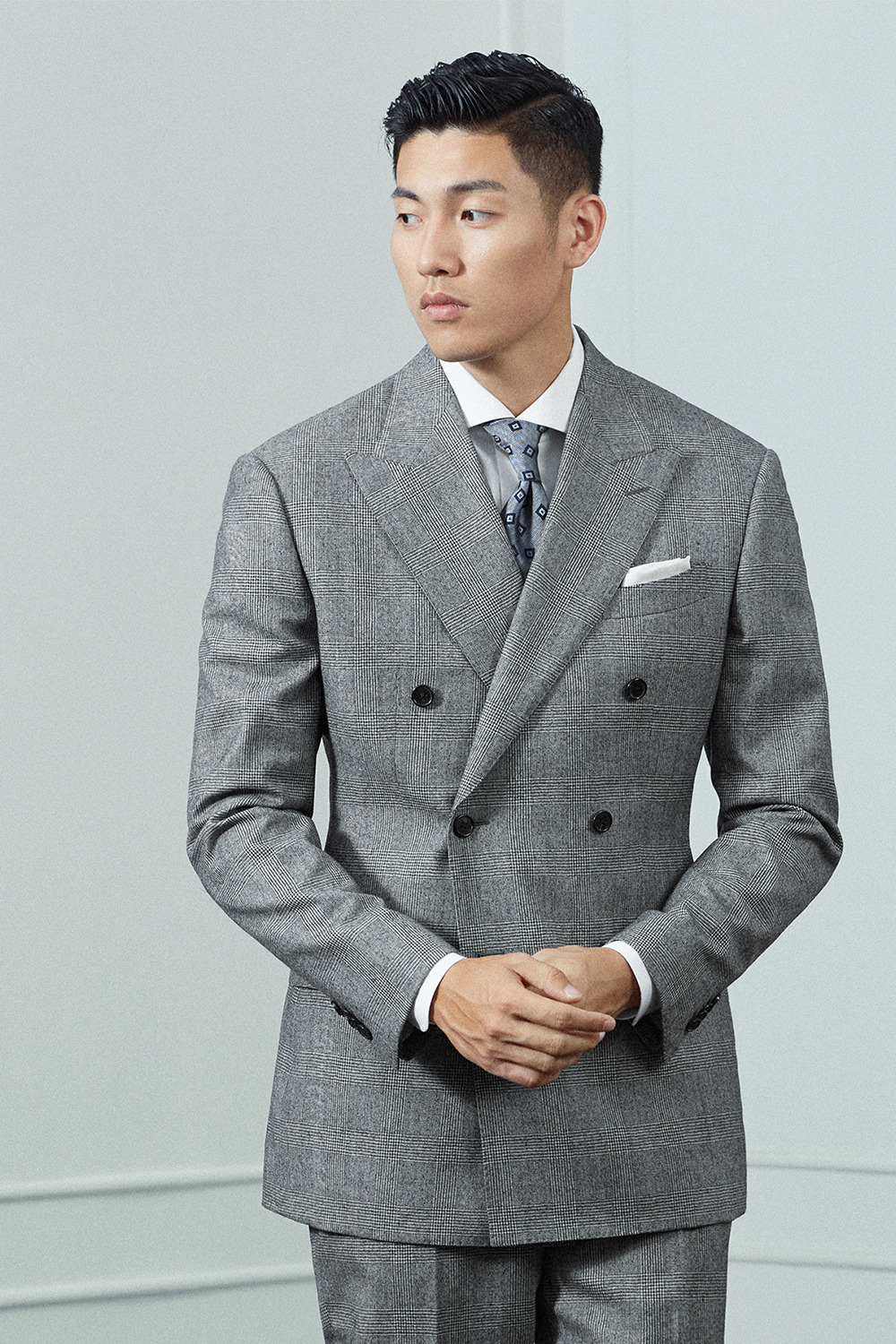 Costume double breasted, half canvas, em lã merino super 110 18.25 µ , lapela peak -  Cinza príncipe de galês