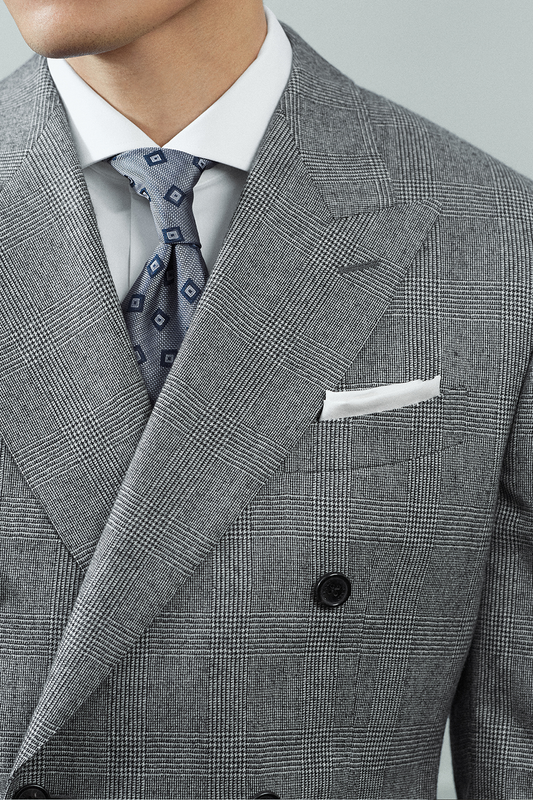 Costume double breasted, half canvas, em lã merino super 110 18.25 µ , lapela peak - Cinza príncipe de galês