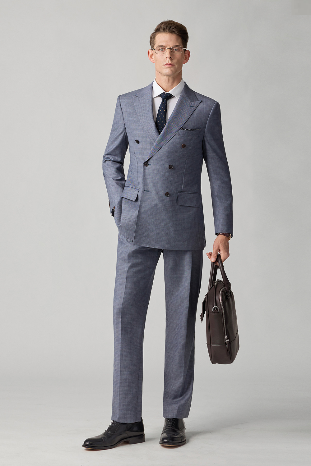 Lanifício Reda 1865 - Costume em lã merino, double breasted 6x2, half canvas com lapela peak - Azul cimento