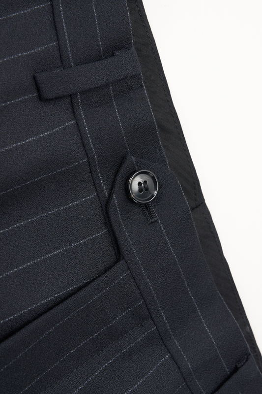 Costume double breasted 6x2, lapela peak, em lã merino flanelada, super 100 18.75 µ - Preto risca de giz