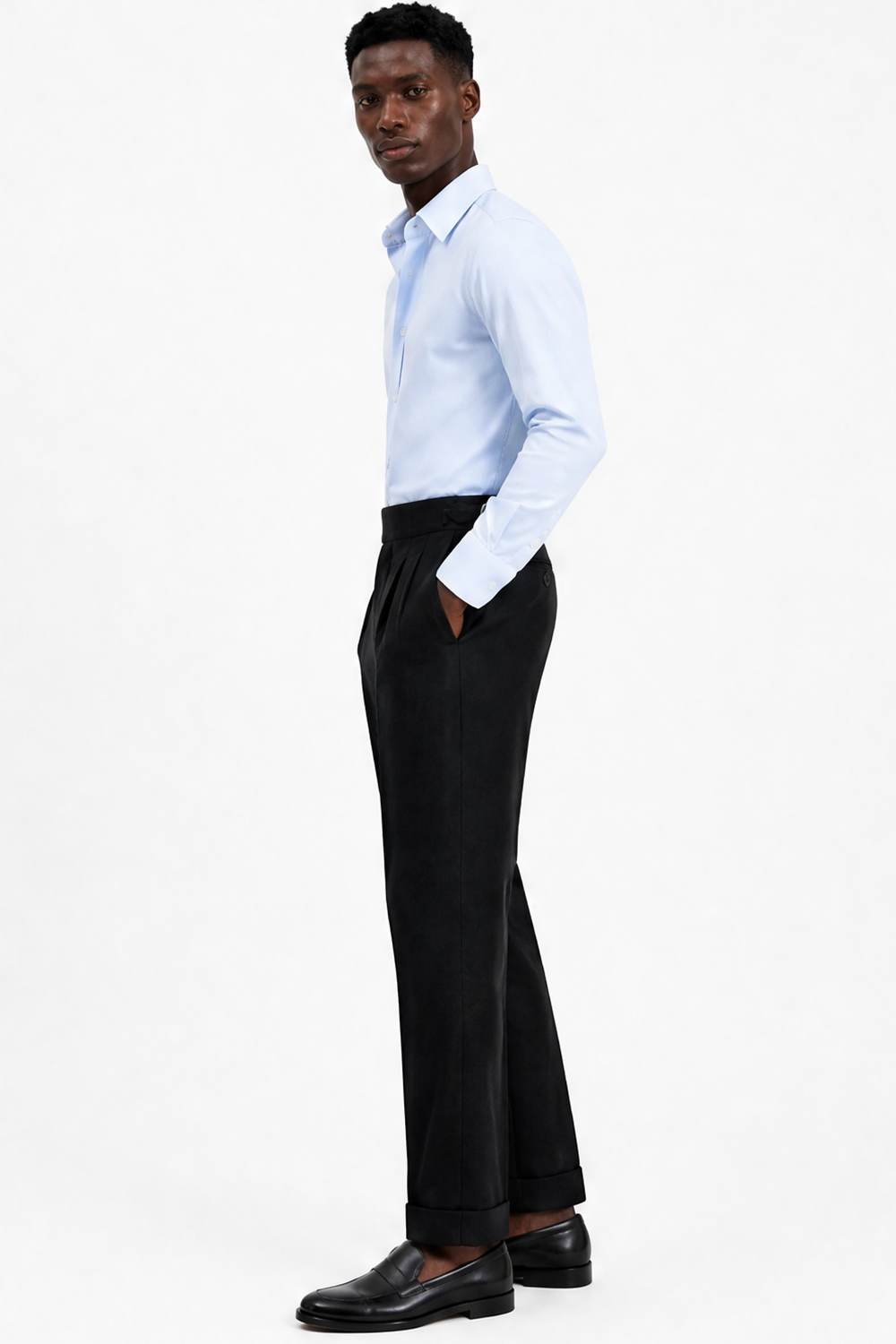 Ateliê Lynch - Calça em lã merino, super 100's 18.75 micron, com ajustadores laterais -  Preta