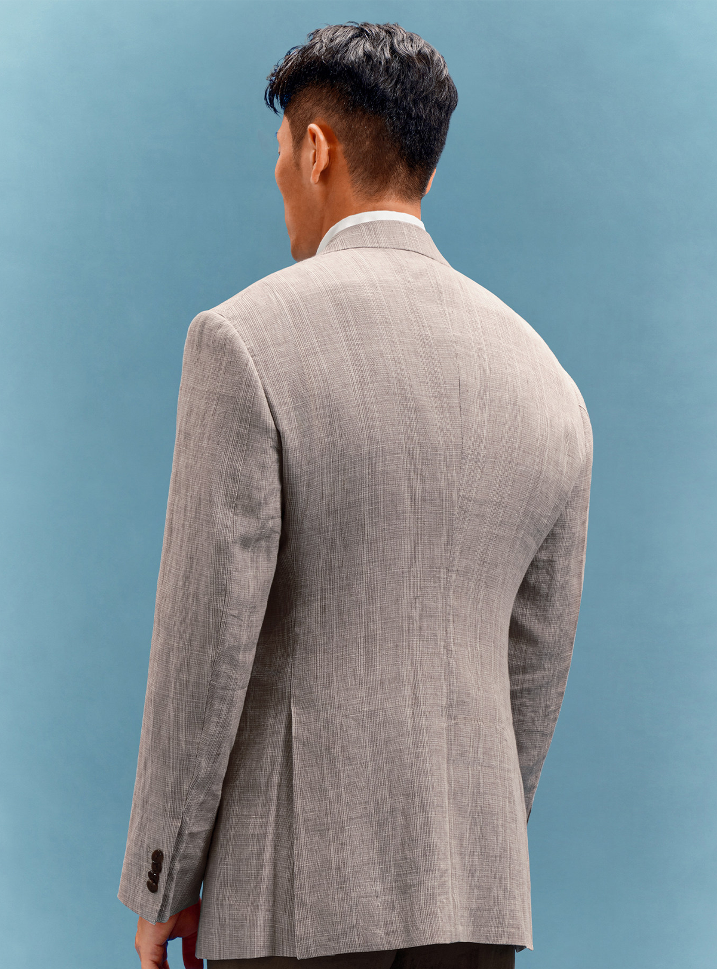 MT GERALD - Blazer single breasted, half canvas, 100% linho, com lapela notched larga - Taupe SKR