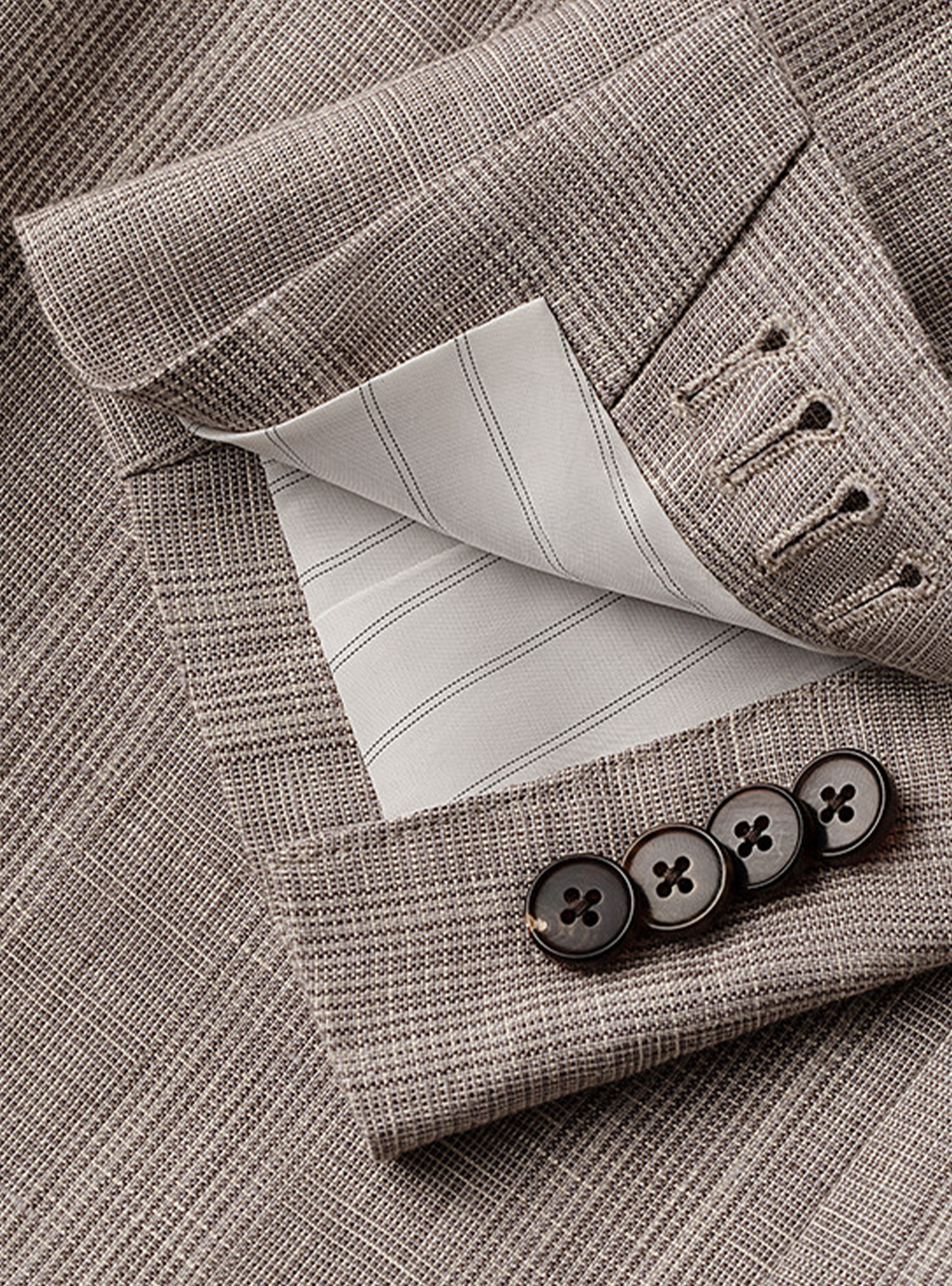 MT GERALD - Blazer single breasted, half canvas, 100% linho, com lapela notched larga - Taupe SKR