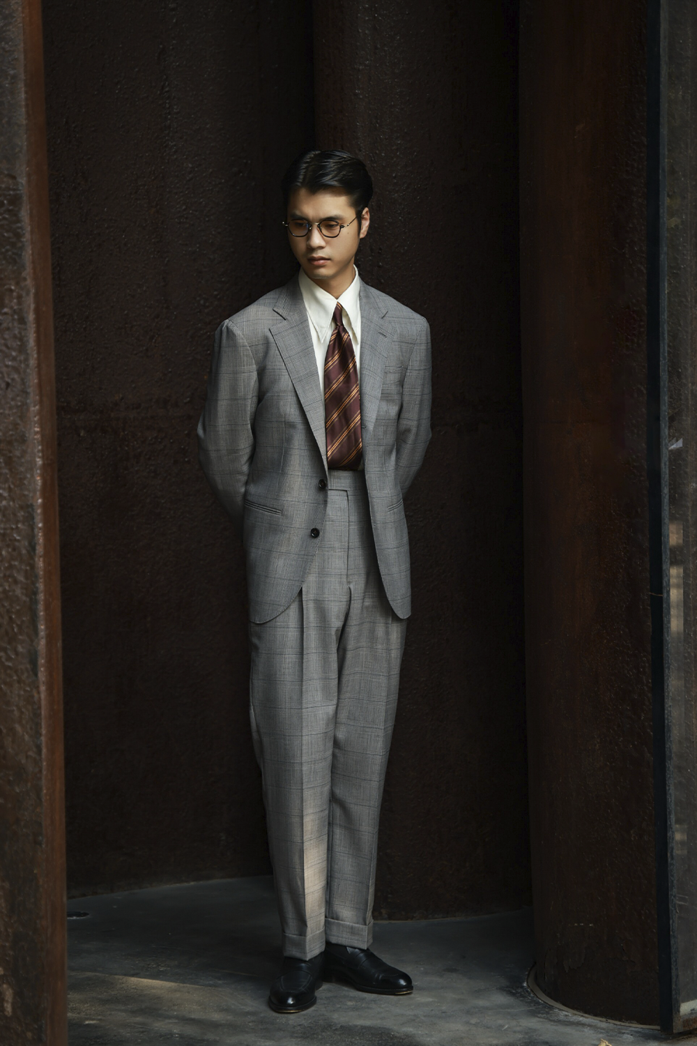 UGLENTLE  - Costume single breasted, half canvas, lapela notched, em lã merino super 100 18.75 µ, - Cinza padronagem Glen Check UGLENTLE Empire Power