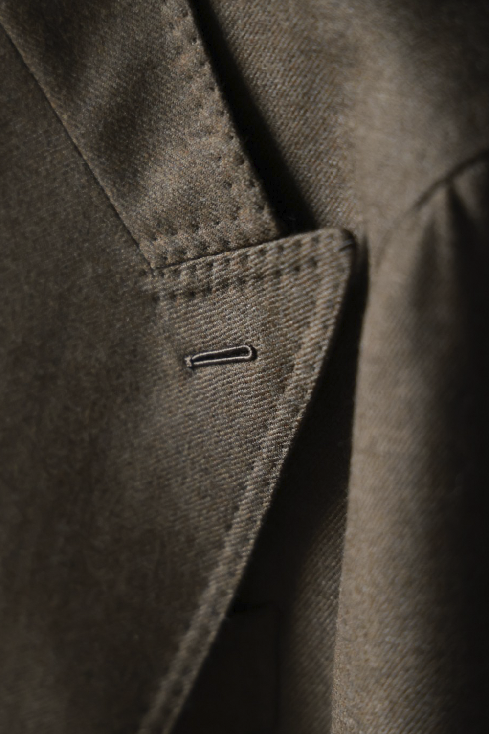 UGLENTLE  - Costume double breasted 6x1, half canvas, lapela peak, em lã merino super 100 18.75 µ, - Marrom UGLENTLE Time Travel Series