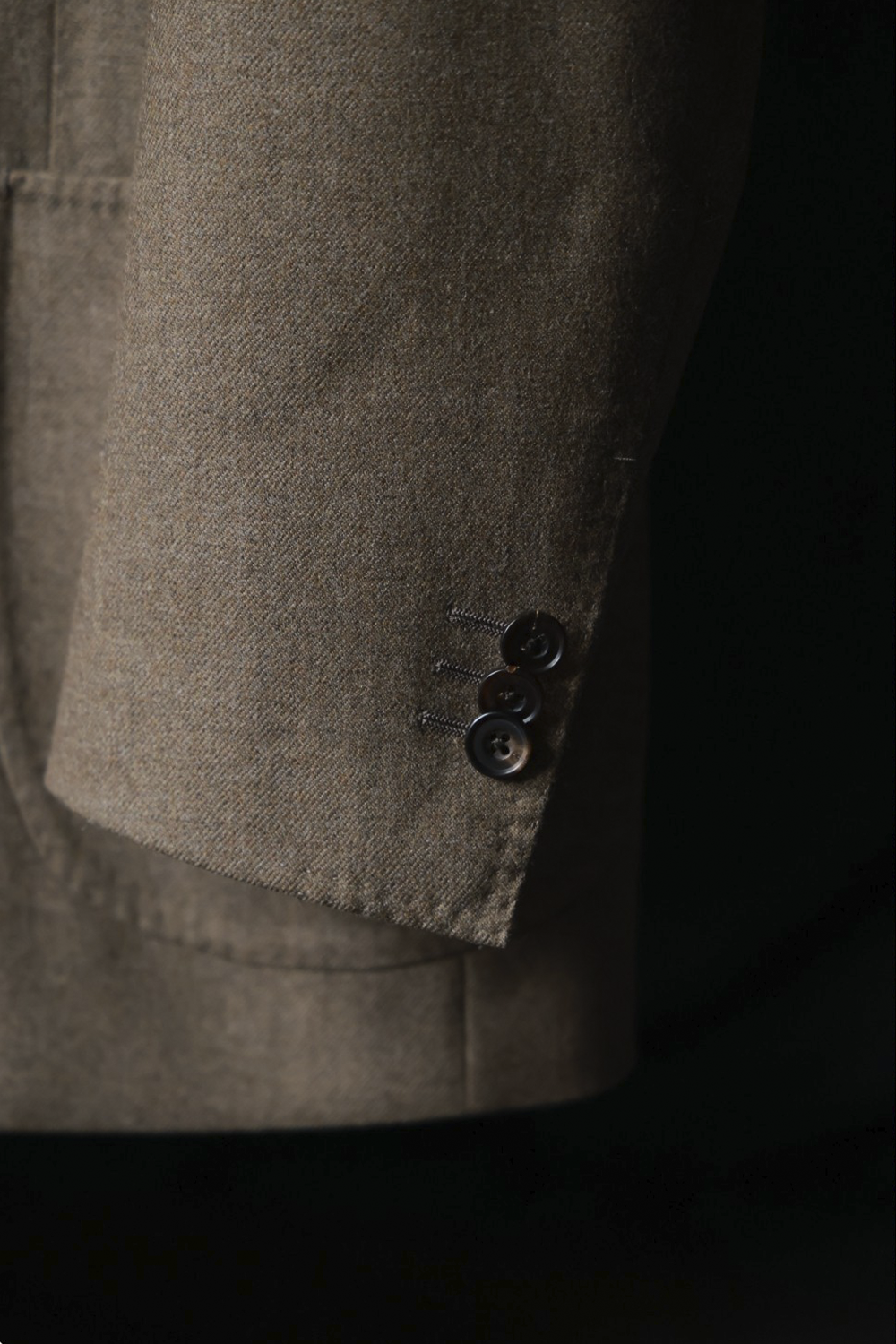 UGLENTLE  - Costume double breasted 6x1, half canvas, lapela peak, em lã merino super 100 18.75 µ, - Marrom UGLENTLE Time Travel Series