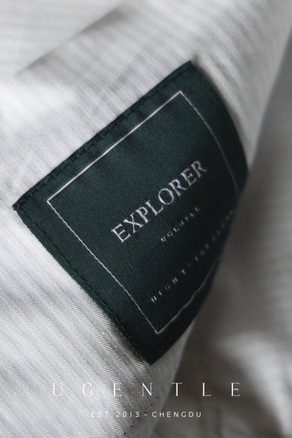 UGLENTLE - Calça em lã merino, super 120's 17.75 micron, com pregas, barra italiana e ajustadores laterais - Marrom UGT