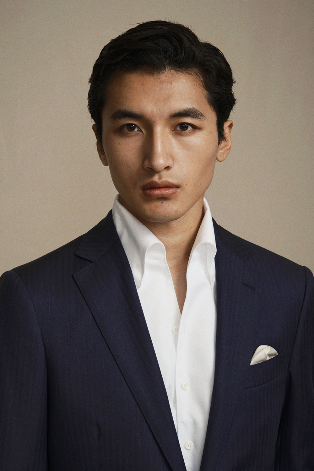 Lanifício Vitale Barberis Canonico - Costume sing breasted, half canvas, lapela notched média, em lã merino super 110 18.25 µ, 260g - Azul marinho espinha de peixe